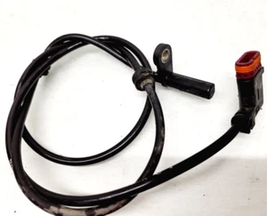 2012-2014 Mercedes C250 C300 C350 Rear ABS Speed Sensor 2045400317 - Picture 1 of 5