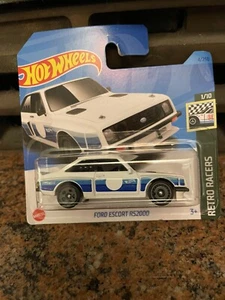 Hot Wheels Ford Escort Rs 2000 2023 Retrò Racers 1/10 1/64 RS2000 Nuovo - Foto 1 di 3