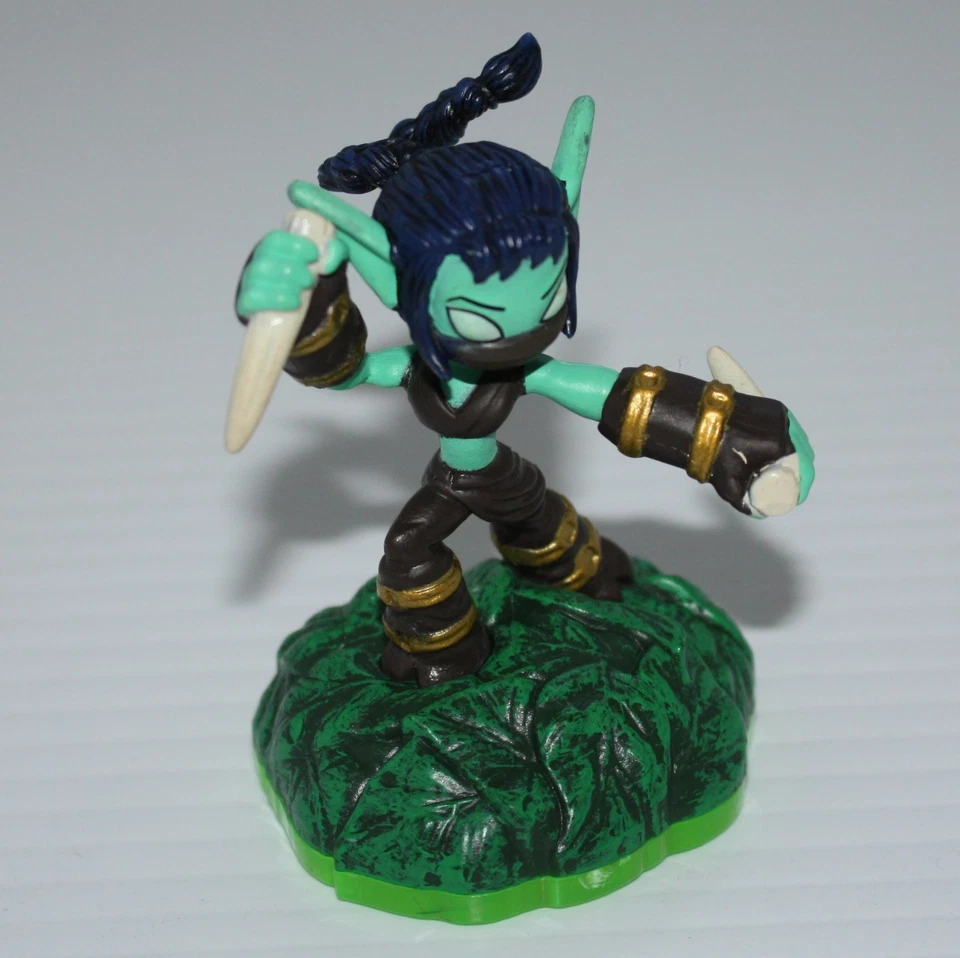 Skylanders Spyro's Adventure Life Element Stealth Elf Figura + Tarjeta Adhesiva Código Foto 1 de 1