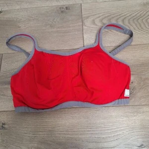 Natori Yogi Underwire Sports Bra size 36DD EUC - Picture 1 of 4