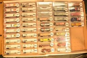 Micro-Trains BN TRAILER CANADA HERSHEYS POPSISCLE BATTLE SHIP  sold individually - Picture 1 of 259