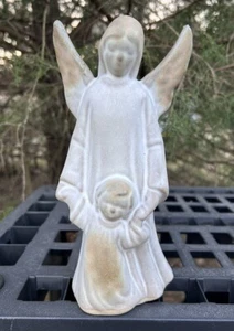 Vintage McCarty Pottery Merigold, Mississippi - Angel with Child figurine - Picture 1 of 7