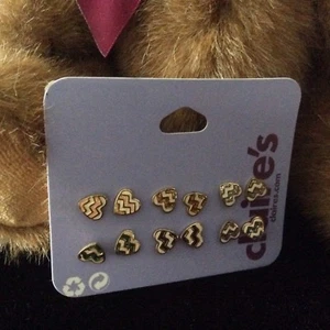 NWT Claire's Girls set of 6 glitter Chevron Heart Stud Earrings Set 6 pack - Picture 1 of 1
