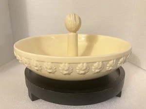 Vintage Walnut 11' Bowl in Yellow Vernon Kilns Jane F. Bennison California RARE - Picture 1 of 8