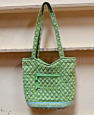 VERA BRADLEY APPLE GREEN & BLUE FLOWER Paisley Daisy TOTE -- free shipping - Image 1 of 4