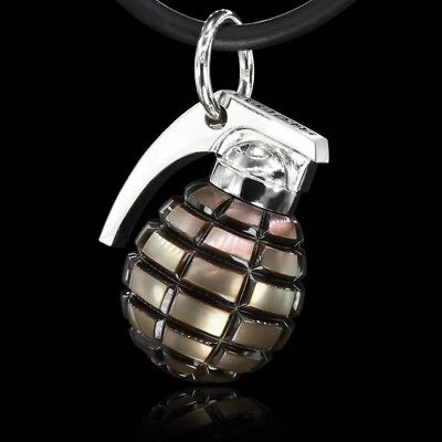 Granada tallada a mano perla de Tahití 13,5 mm, colgante de plata granada, collar del ejército. Foto 1 de 4