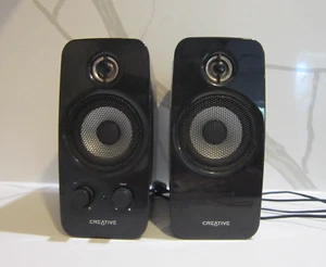 Creative Inspire T10 Computer Speakers - Picture 1 of 2