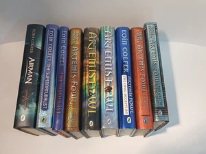 9 Eion Colfer gebundenes Buchpaket, 7 x Artemisia Bücher plus 2 andere - Bild 1 von 12