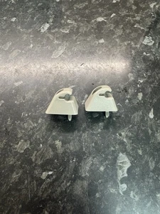 Vauxhall Corsa C Combo C  2000- 2005 Sunvisor Retaining Clips X 2 HZH23 - Picture 1 of 4