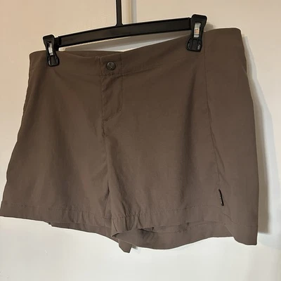 Shorts feminino PRANA tamanho M halle caminhada ao ar livre náilon marrom - Imagem 1 de 4