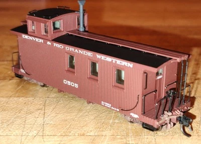 Blackstone Models HOn3 B340953 Early 1930s D&RGW 0505 Long Caboose  - Image 1 of 4