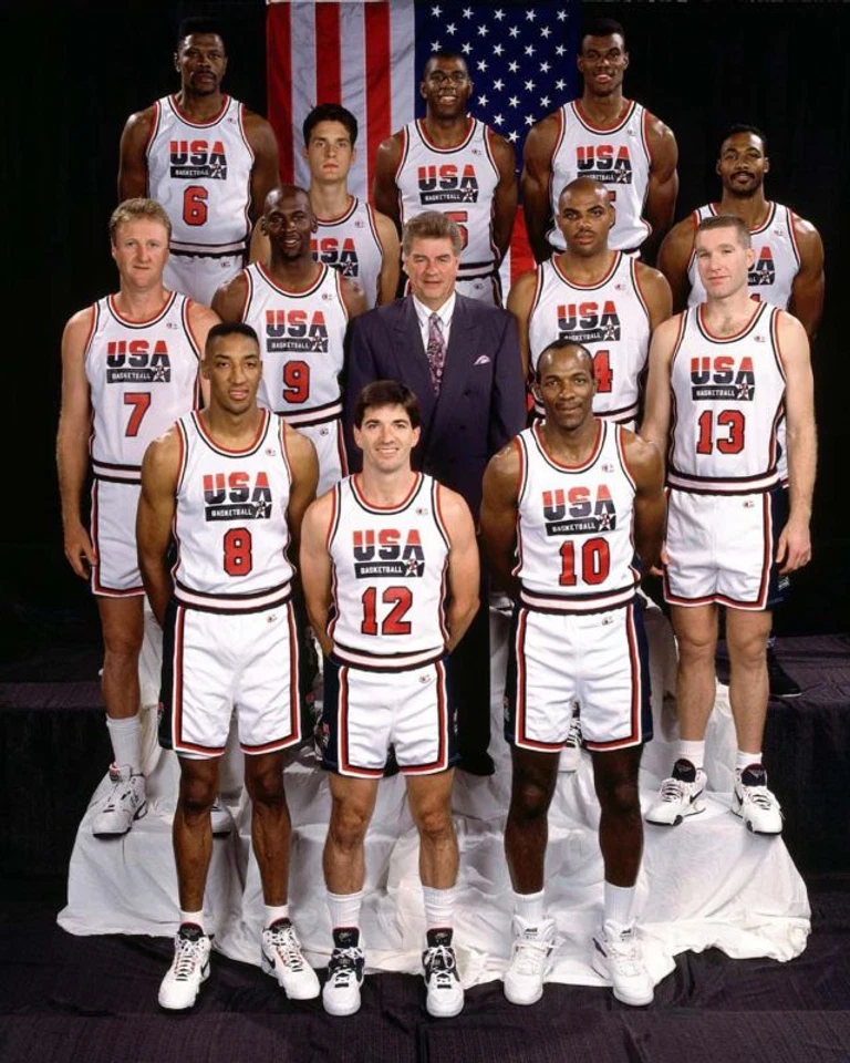 1992 США Олимпийский золотой баскетбольная команда, 8 x 10 цветное фото - Изображение 1 из 1