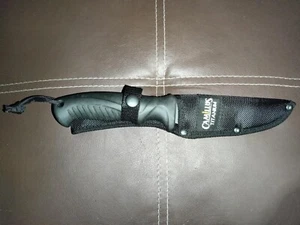 Camillus Titanium Bonded Black 440 Steel Gut Hook Fixed Blade Knife - Picture 1 of 4