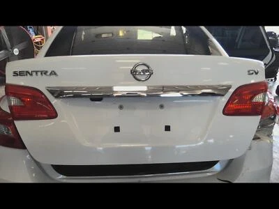 Used Deck Lid fits: 2018 Nissan Sentra SL without spoiler Grade A Foto 1 de 4
