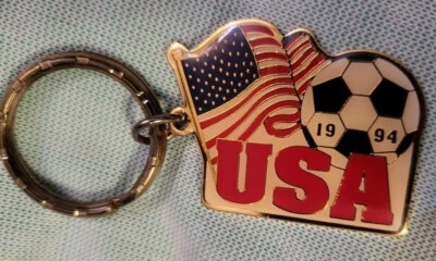 VTG 1994 WORLD CUP USA keychain.   Pinnacle Designs.  New.   E 336 - Image 1 of 4
