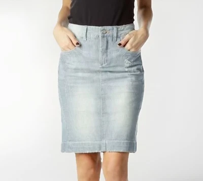 Falda lápiz vaquera a rayas Pilcro & the Letterpress desgastada para mujer talla 30” Foto 1 de 4