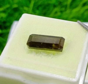 4.1 Carats Emerald Cut Dark Green Color Natural Diopside or Chroom Diopside - Picture 1 of 4