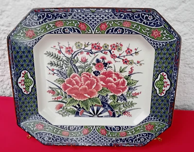ancien plat octogonal en céramique Japonaise décor chrysanthèmes - Photo 1/4