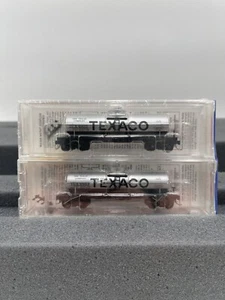 Micro-Trains 65072 Texaco 39' Single Dome Tank Car 2-Pack - Picture 1 of 6