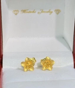 24k Solid Gold Stud 3D Flower Shiny Lady Earrings, 2.32 Grams. - Picture 1 of 5