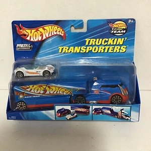 Hot Wheels,  Truck in’ Transporters, , Metal Collection, 1/64 Scale - Picture 1 of 8