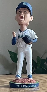 Felix Hernandez 2010 SGA Seattle Mariners Fist Bobblehead NIB Limited Edition - Picture 1 of 14