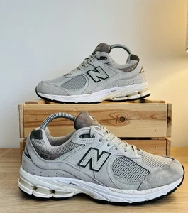 New Balance 2002R - Picture 1 of 8