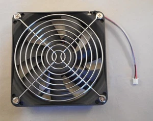 Yate Loon D12SH-12 120mm DC Case Fan with Chrome Fan Guard - Picture 1 of 4