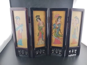 VINTAGE Asian 4 Panel Tabletop Chinese Folding Screen -Painted Silk-Wood-Glass - Picture 1 of 6