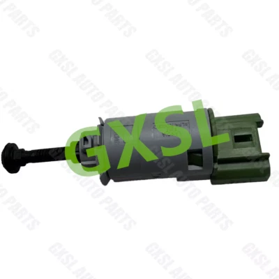 670001724 For Maserati Ghibli Quattroporte Levante Brake Light Pedal Switch - Image 1 of 3