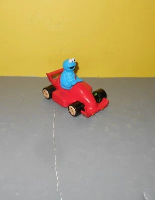 Panadería Artesanía SESAME STREET COOKIE MONSTER Coche de Carreras PVC Decoración de Pasteles  Foto 1 de 2