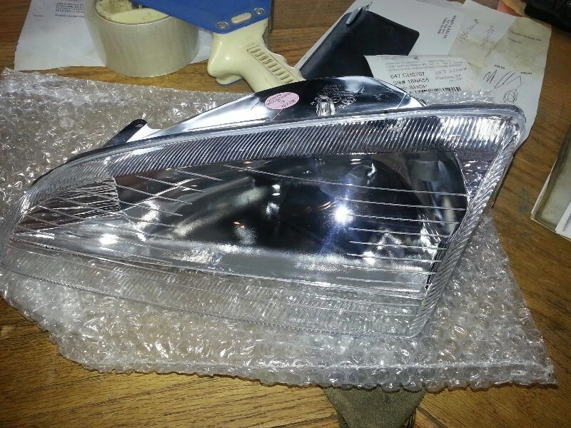 Driver Left Headlight Fits 93-94 INTREPID 484730 - Image 1 of 1