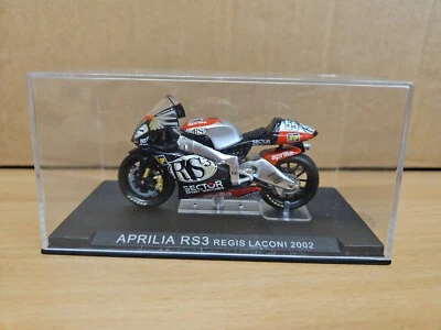 Deagistini Champion Race Bikes 1:24 Scale Aprilia RS3 Regis Laconi 2002  - Image 1 of 2