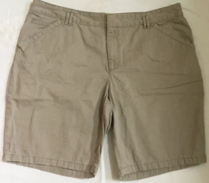 Eddie Bauer Flat Front Tan Khaki Chino Shorts Women's Size 18 40x10 - Picture 1 of 4