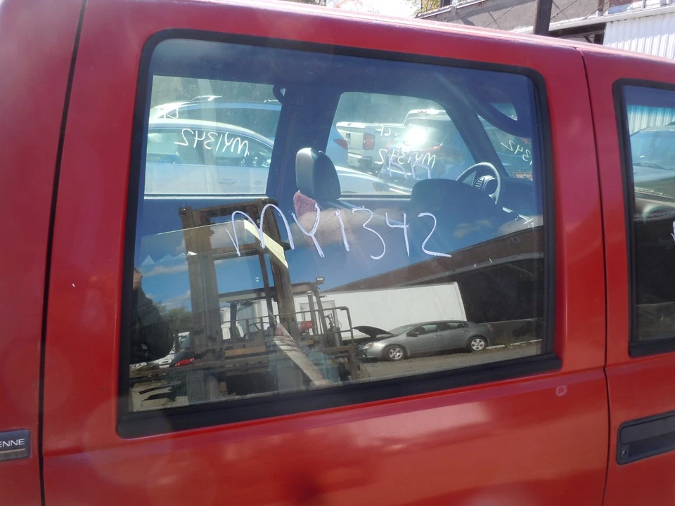 Chevrolet C3500 1992-2000 puerta trasera ventana vidrio pasajero derecha doble cabina Foto 1 de 1