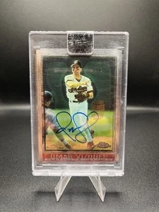2017 Topps Archives Signature Series Omar Vizquel Auto /1 Indians 1997 Chrome - Picture 1 of 2