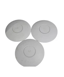 Lot of 3x Ubiquiti Unifi UAP-AC-PRO Wireless Access Points. - Afbeelding 1 van 3