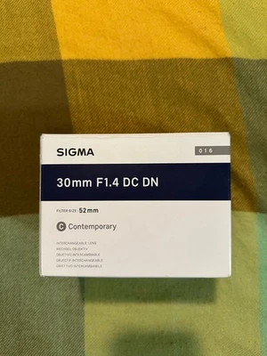 Sigma 302963 30mm F/1.4 DN Contemporary Lens L- Mount - Image 1 of 4