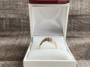 Ladies Minimalist Diamond Wave Ring - Picture 1 of 9