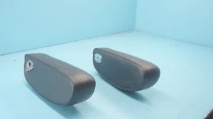 MERCEDES--BENZ W108 W109 280SE , FRONT SEATS ARM REST PAIR BLACK VINYL - Foto 1 di 14