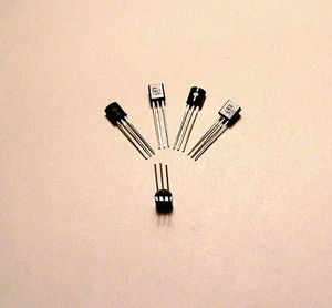 2N2907 60 V Treiber/Allzweck PNP Transistoren für Audio Verstärker 5er Pack - Bild 1 von 1