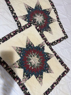 Fundas de almohada de colección 2 acolchadas a mano con piezas Lone Star Foto 1 de 4