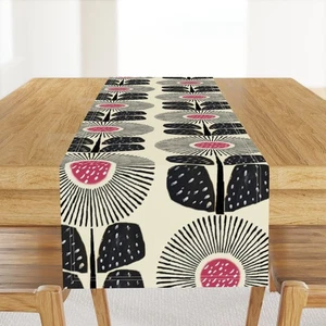 Mid Century Modern Sunflowers Retro Floral Large Scale Printed Table Runner - Picture 1 of 5