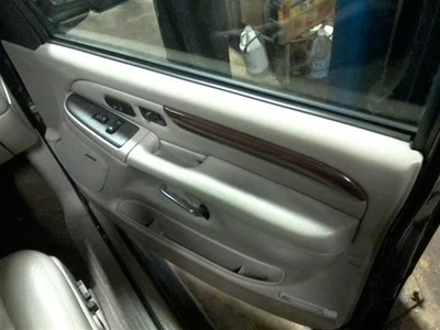 Panel de moldura de puerta delantera Escalade 2004 10217306 Foto 1 de 4