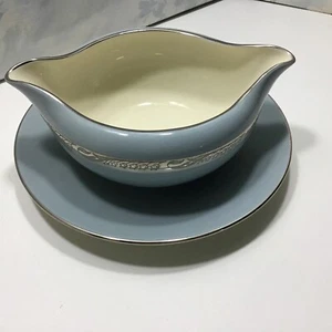 Flintridge China Bridal Wreath Strata Blue Platinum Trim Gravy Boat - Picture 1 of 4