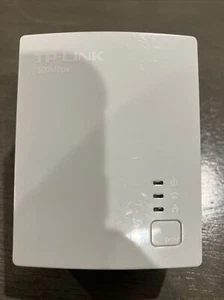 TP-Link TL-PA4010 Nano 500Mbps PowerLine Adapter - Picture 1 of 5