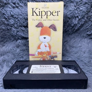 Kipper - The Visitor and Other Stories VHS Tape 1999 Classic Kids Cartoon Show - Picture 1 of 8