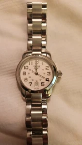 241053 Victorinox Swiss Army Edelstahl Damenuhr - Bild 1 von 9