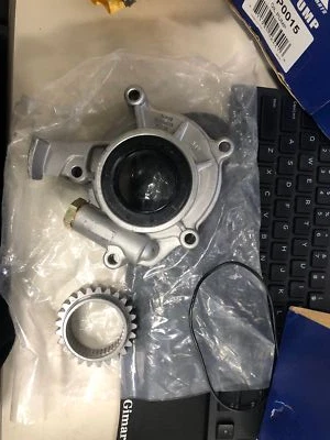 Used Oil Pump Fit 77-84 Toyota Celica Corona Pickup 4Runner 2.2L 2.4L L4 SOHC Foto 1 de 4