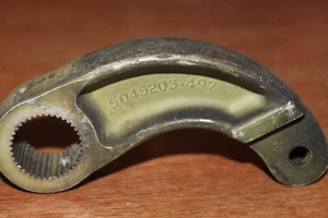 Cessna Torque Tube Bellcrank 5045203-497 - Picture 1 of 3